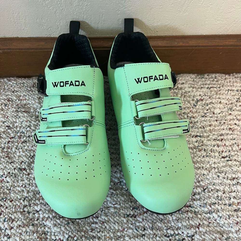 Wofada Amazon brand cycling shoes